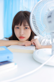 迷人的保姆在线视频